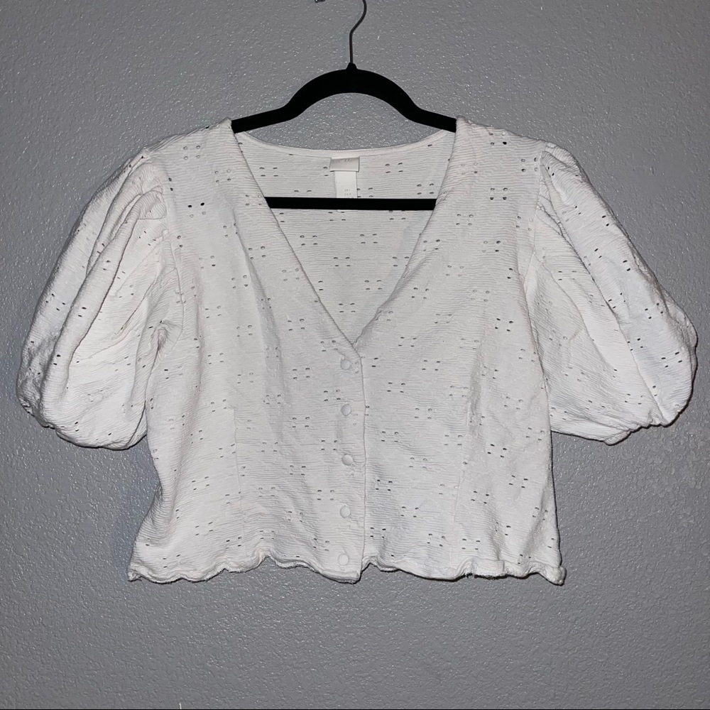 H&M White Eyelet Puff Sleeve Button-Down Top